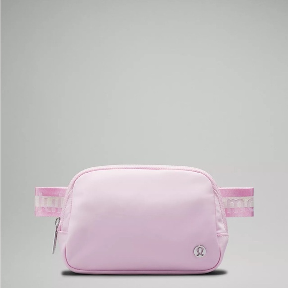 Lululemon Everywhere Belt Bag 1L Wordmark- Vitapink/White Opal/White - Picture 5 of 9